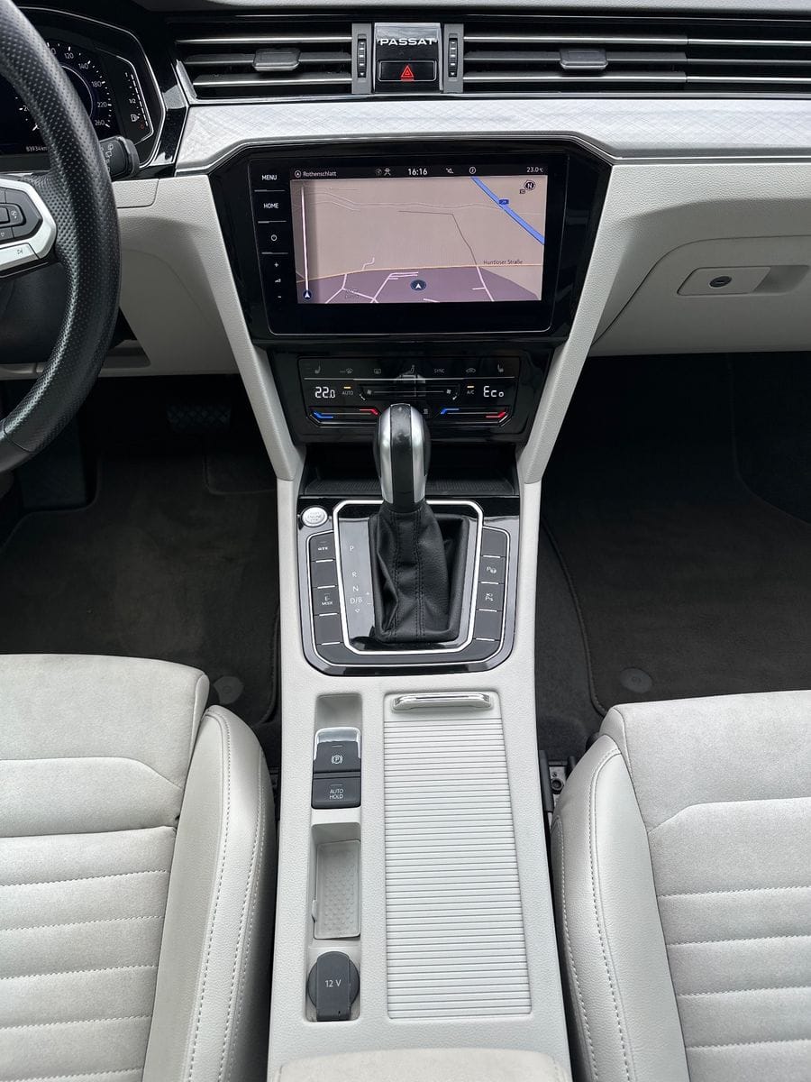 Volkswagen Passat Variant 1.4 Hybrid GTE NAV IQLIGHT AHK foto 15