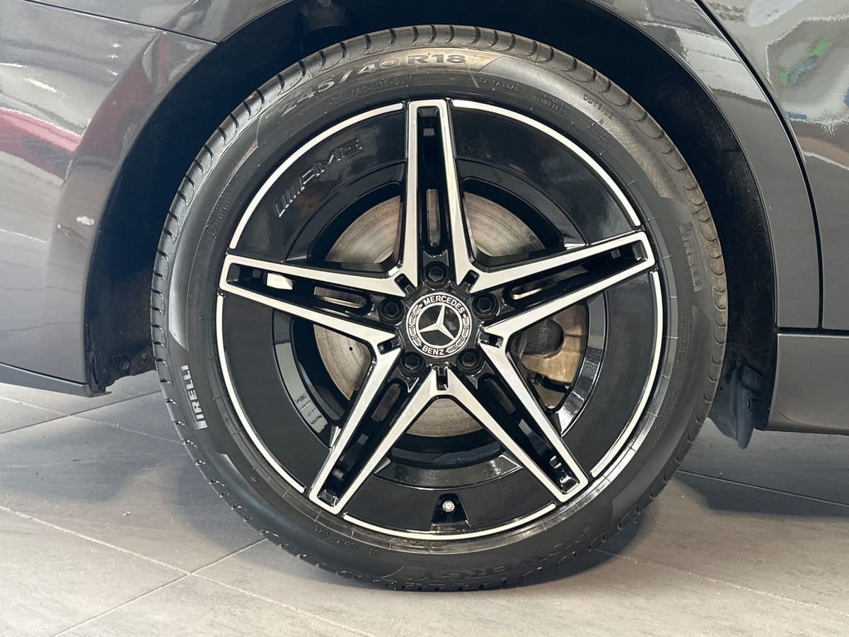 Mercedes-Benz C 300 d T AMG-Line Night-Paket NAV+LED+VCOCK foto 3