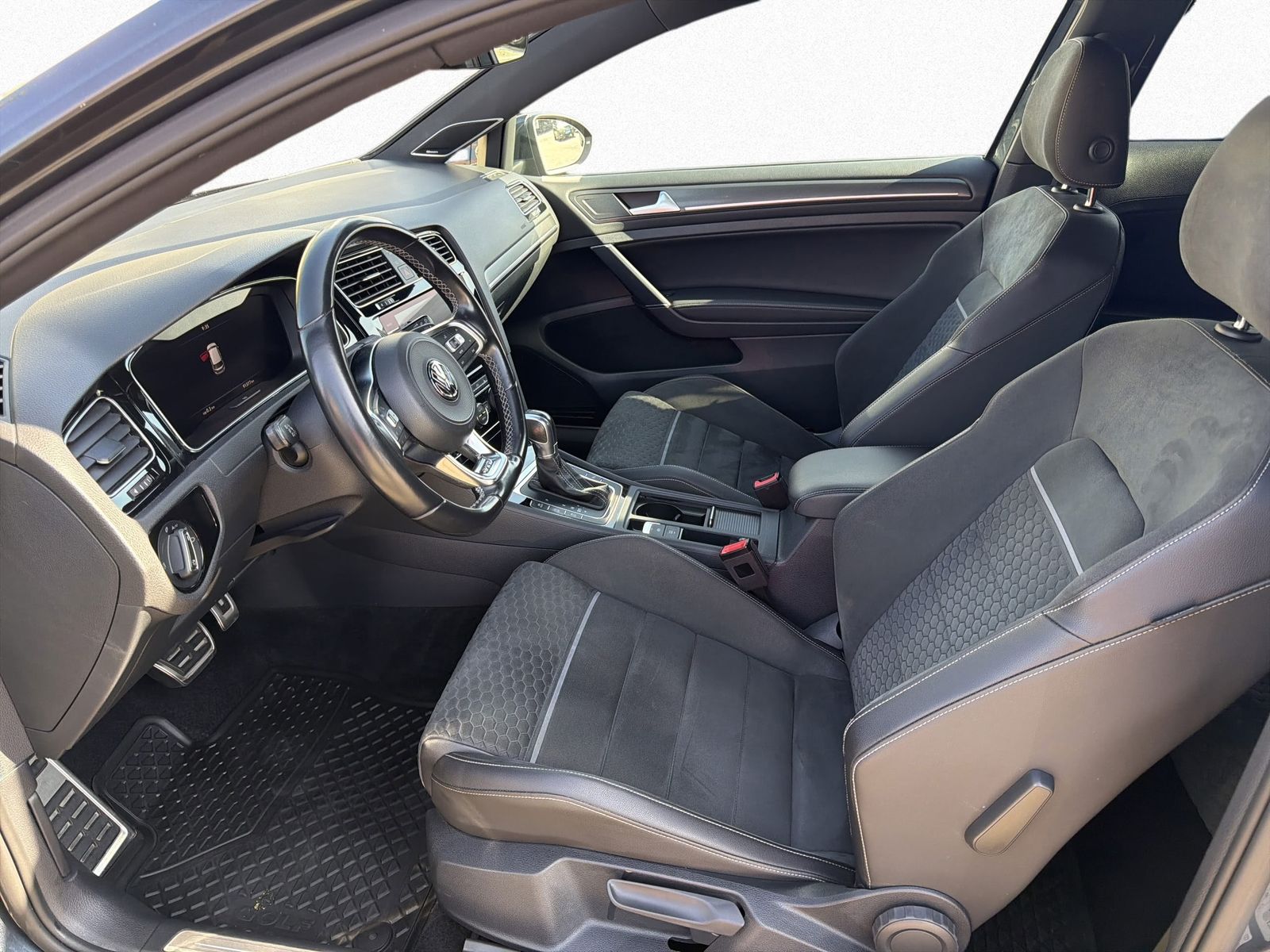 Volkswagen Golf VII GTD 2.0 TDI 7-DSG KAMERA KLIMA foto 11