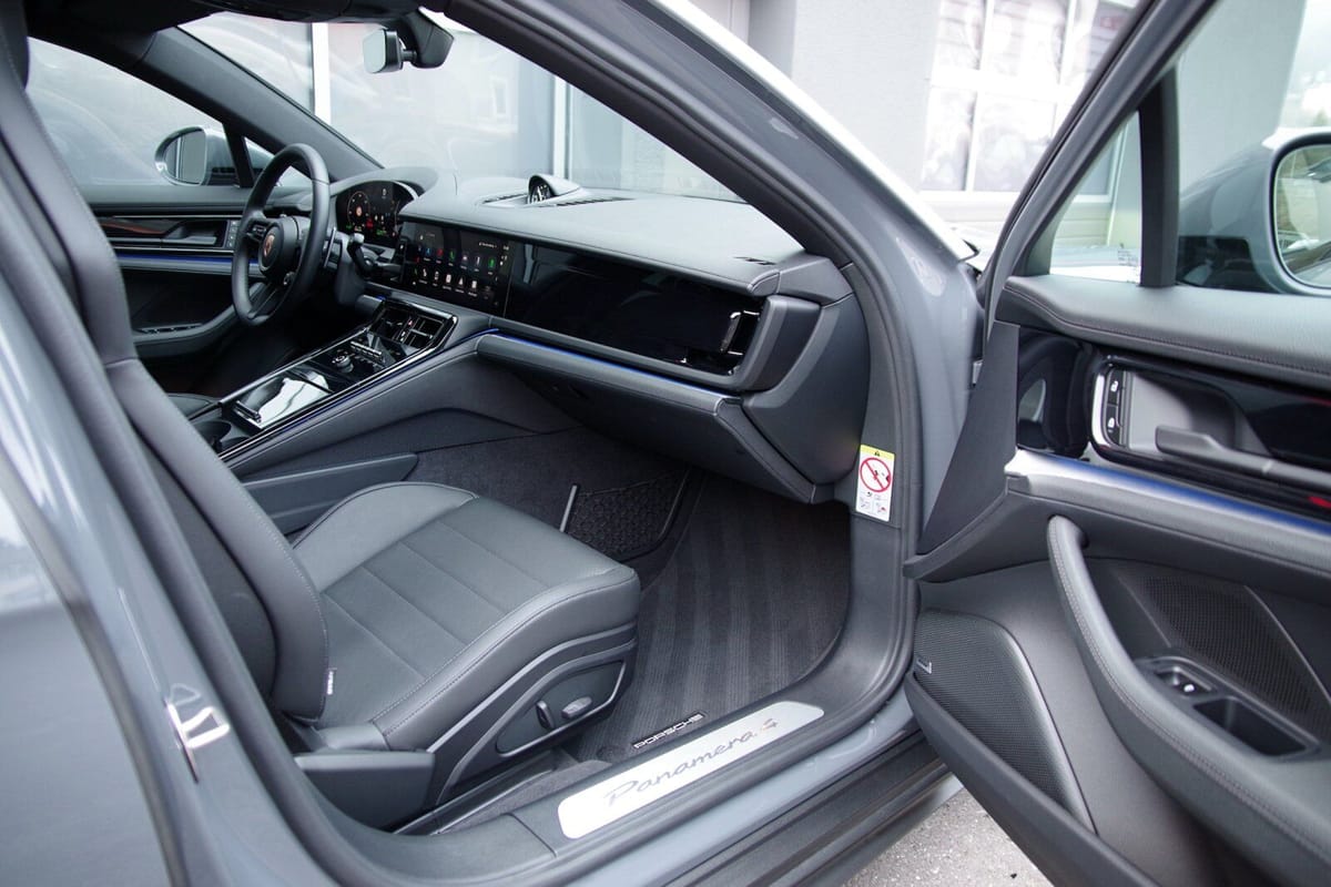 Porsche Panamera 4 E-Hybrid 21 SportDesign ACC BOSE PANO foto 7