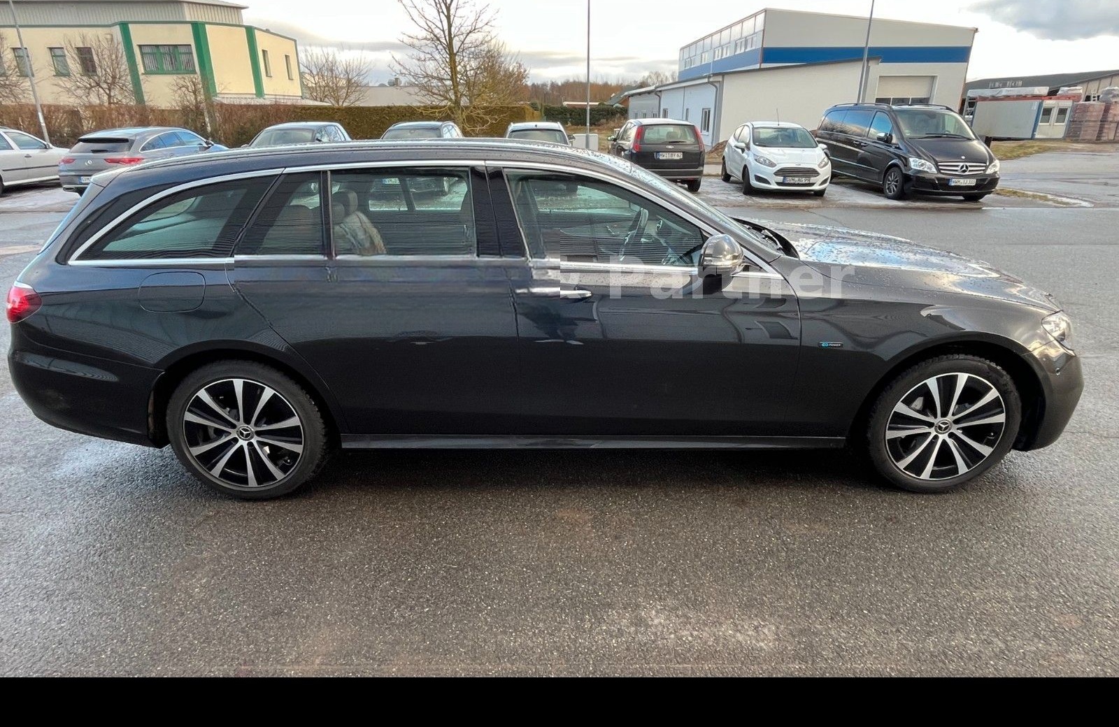 Mercedes-Benz E 300 e T-Modell foto 9