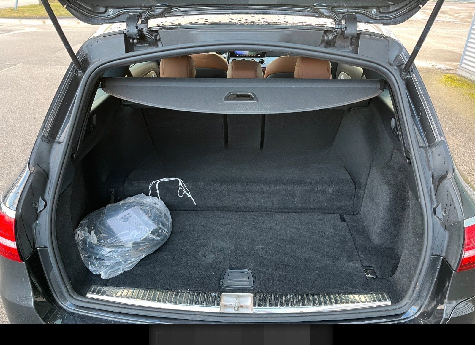 Mercedes-Benz E 300 e T-Modell foto 10