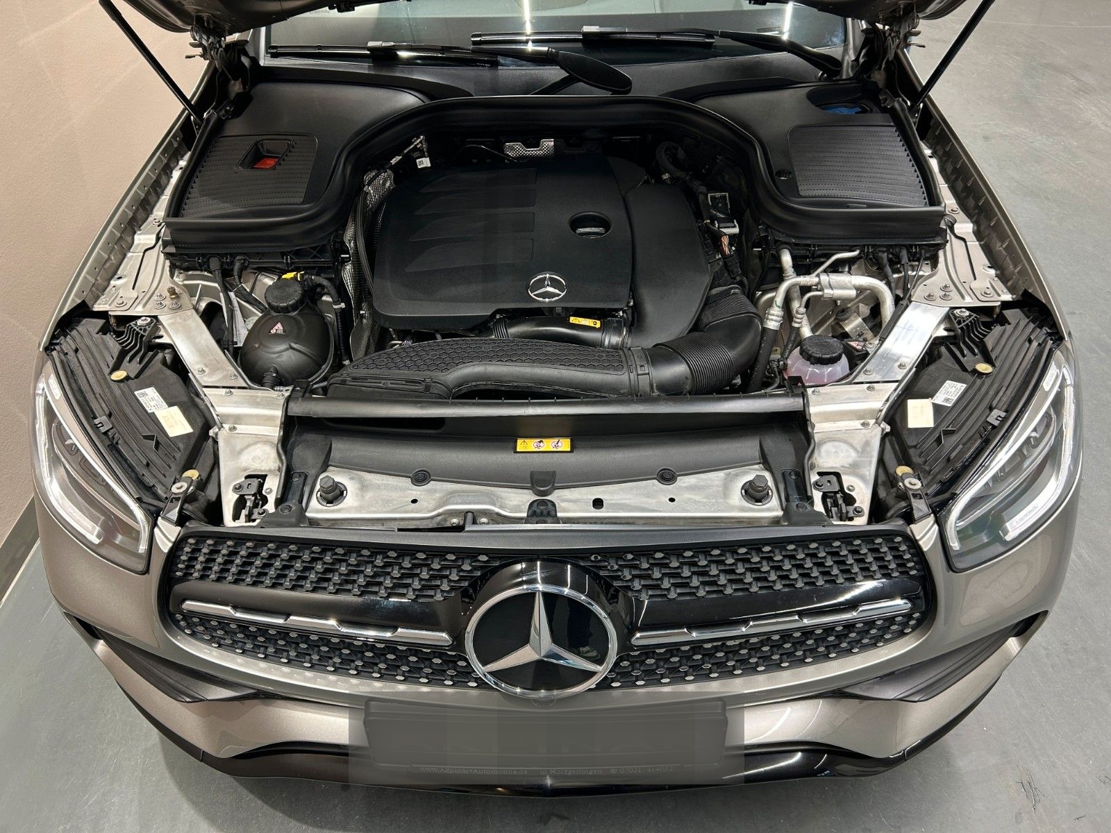 Mercedes-Benz GLC300 4M *AMG LINE*NIGHT*PANO*HD-U*360°*KEY-GO* foto 6