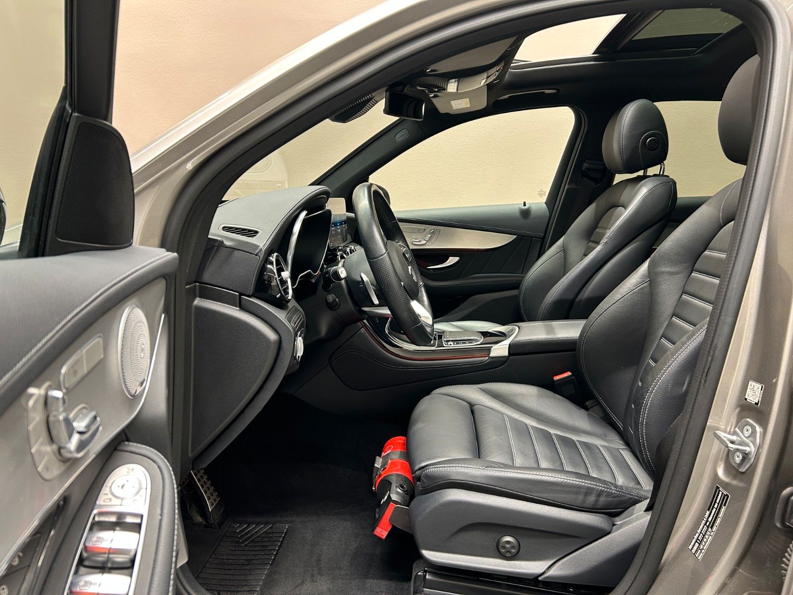 Mercedes-Benz GLC300 4M *AMG LINE*NIGHT*PANO*HD-U*360°*KEY-GO* foto 7