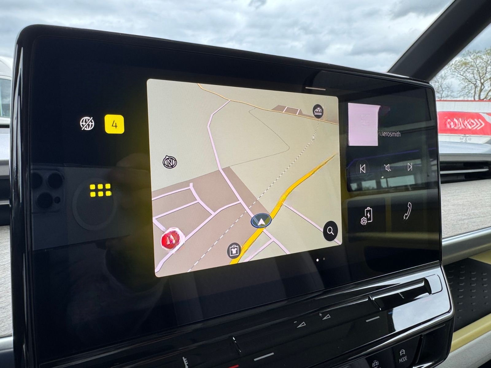 Volkswagen ID.BUZZ  Pro 150 kW NAV|AHK|ACC|KEY foto 11