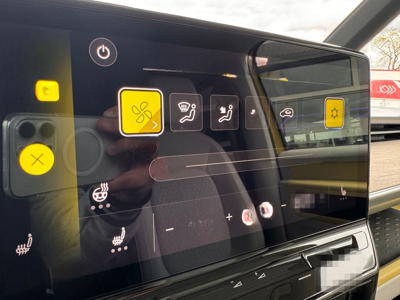 Volkswagen ID.BUZZ  Pro 150 kW NAV|AHK|ACC|KEY foto 16