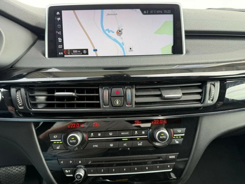 BMW X5 xDrive40d M Sport AHK LED Shz HuD H&K Memory foto 9
