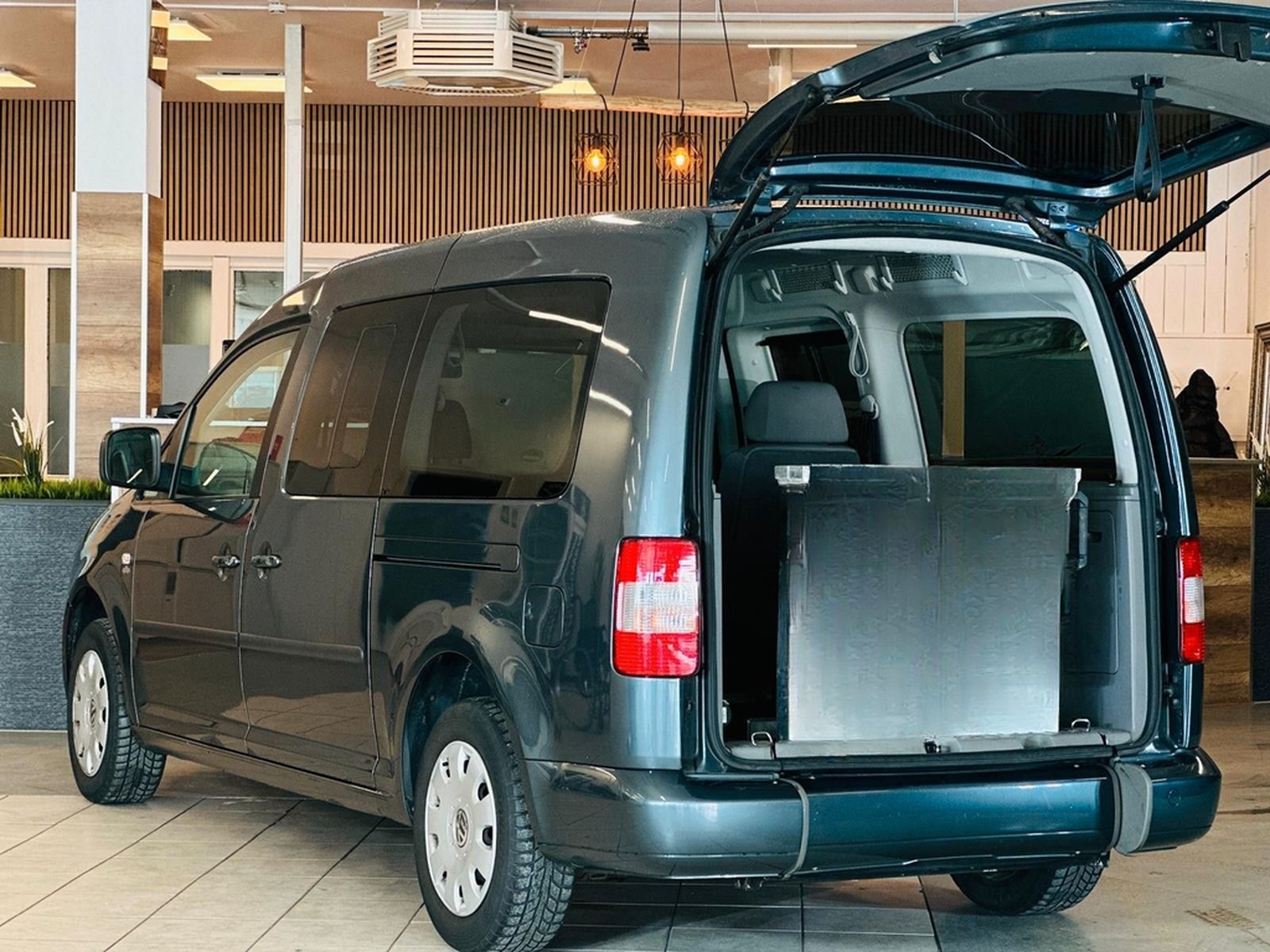 Volkswagen Caddy 1,6-Maxi-Behindertengerecht-Rampe-TOP foto 11