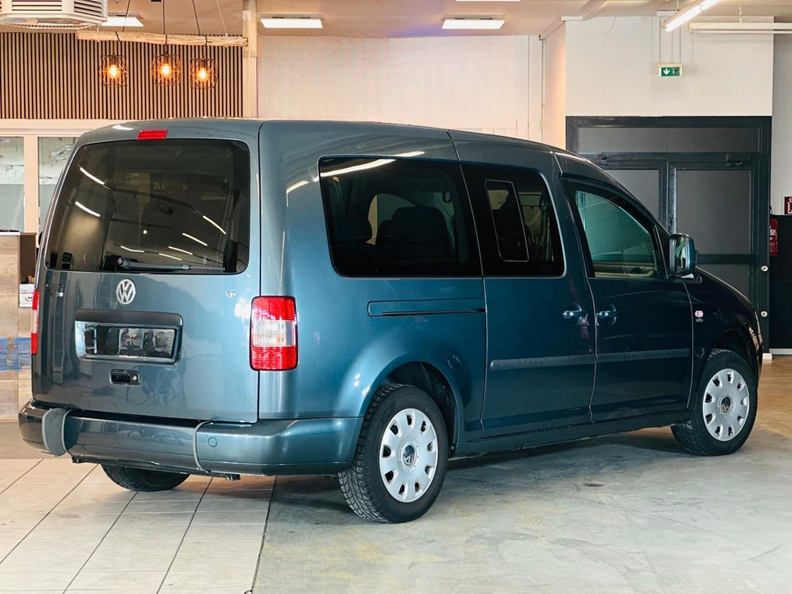 Volkswagen Caddy 1,6-Maxi-Behindertengerecht-Rampe-TOP foto 5