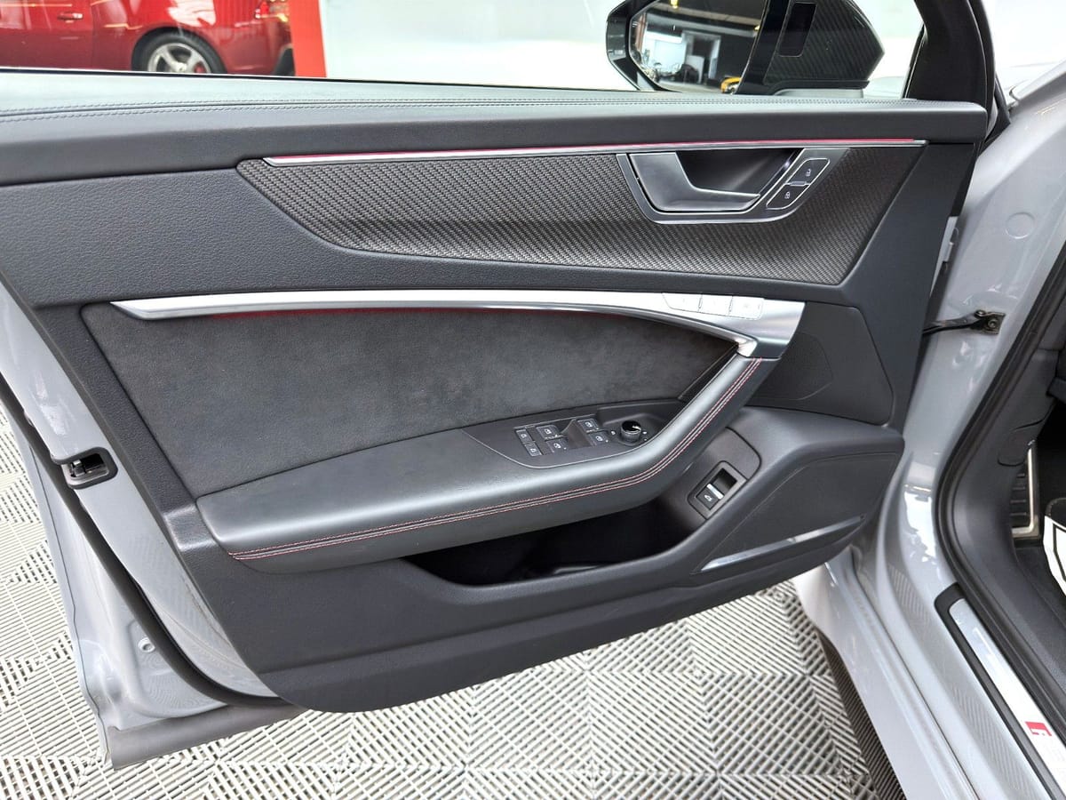Audi RS6 Avant 4.0 TFSI quattro*BTM*1010PS*Pano*2.Hd* foto 14