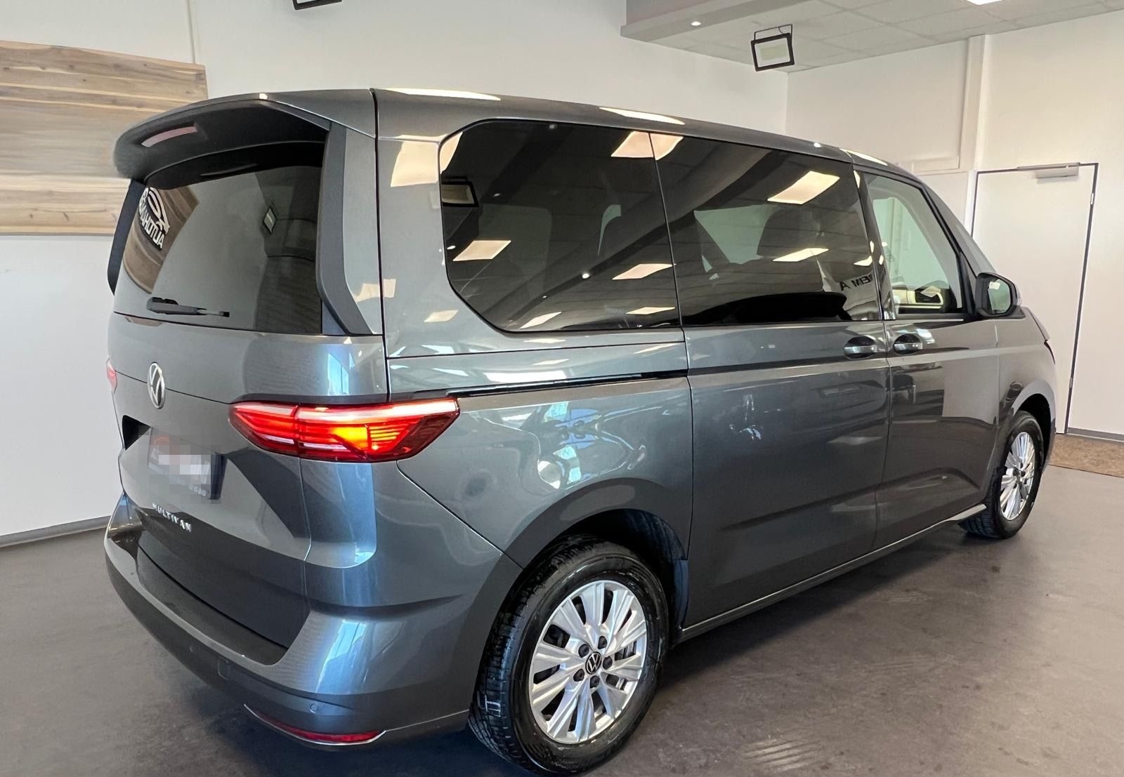 Volkswagen T7 Multivan/AHK/Kamera/LED/PDC/ vis-a-vis/Navi foto 8