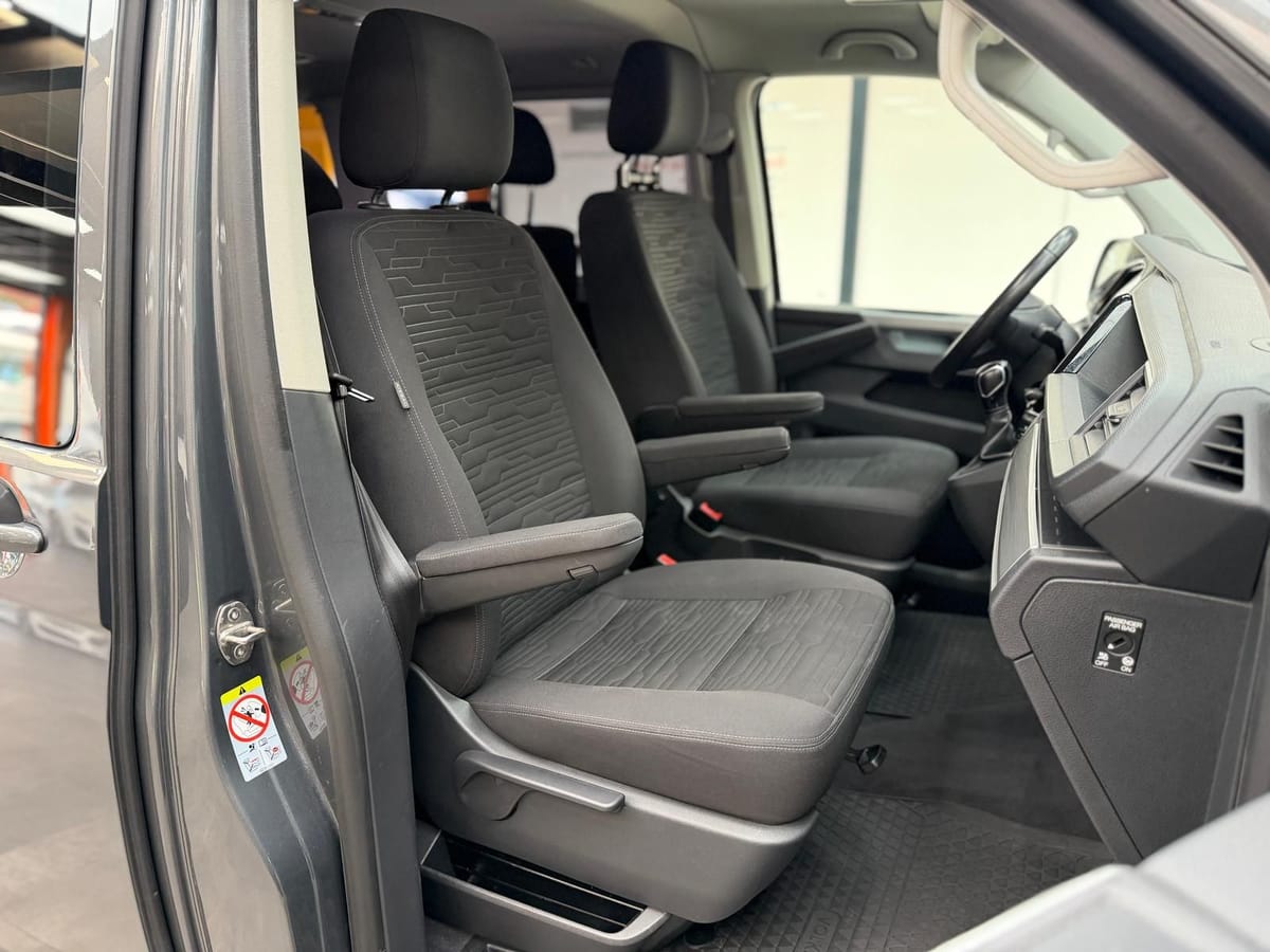 Volkswagen T6.1 Multivan Comfortline 2.0 TDI KAM AHK LED foto 20