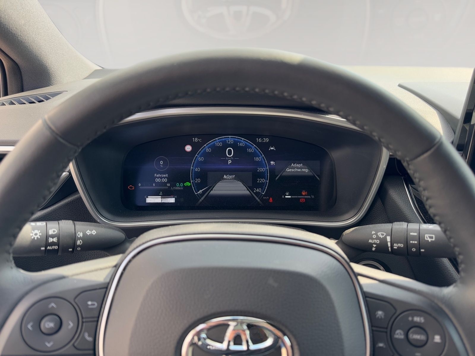 Toyota Corolla 1.8 l Hybrid Touring Sports Teamplayer foto 8