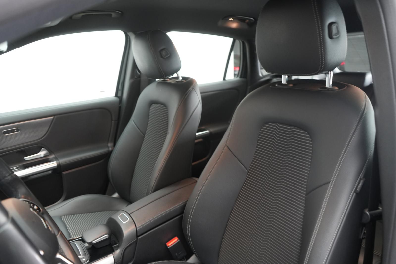 Mercedes-Benz GLA 220 d 8G-DCT Progressive Temp Kamera AHK Lan foto 21