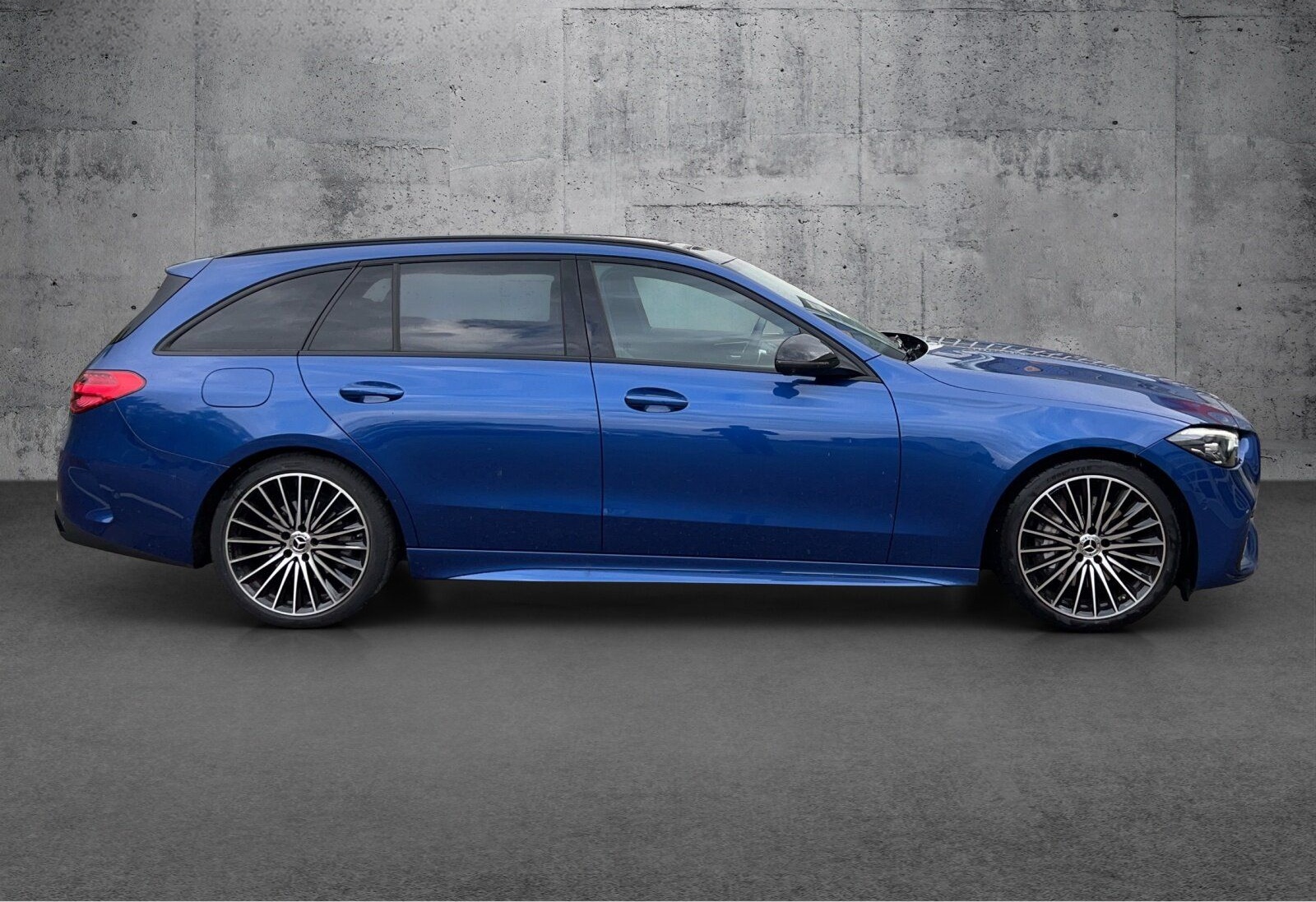 Mercedes-Benz C 300 d T AMG+NIGHT+AHK+DISTRO+PANO+360+HUD+STHZ foto 4