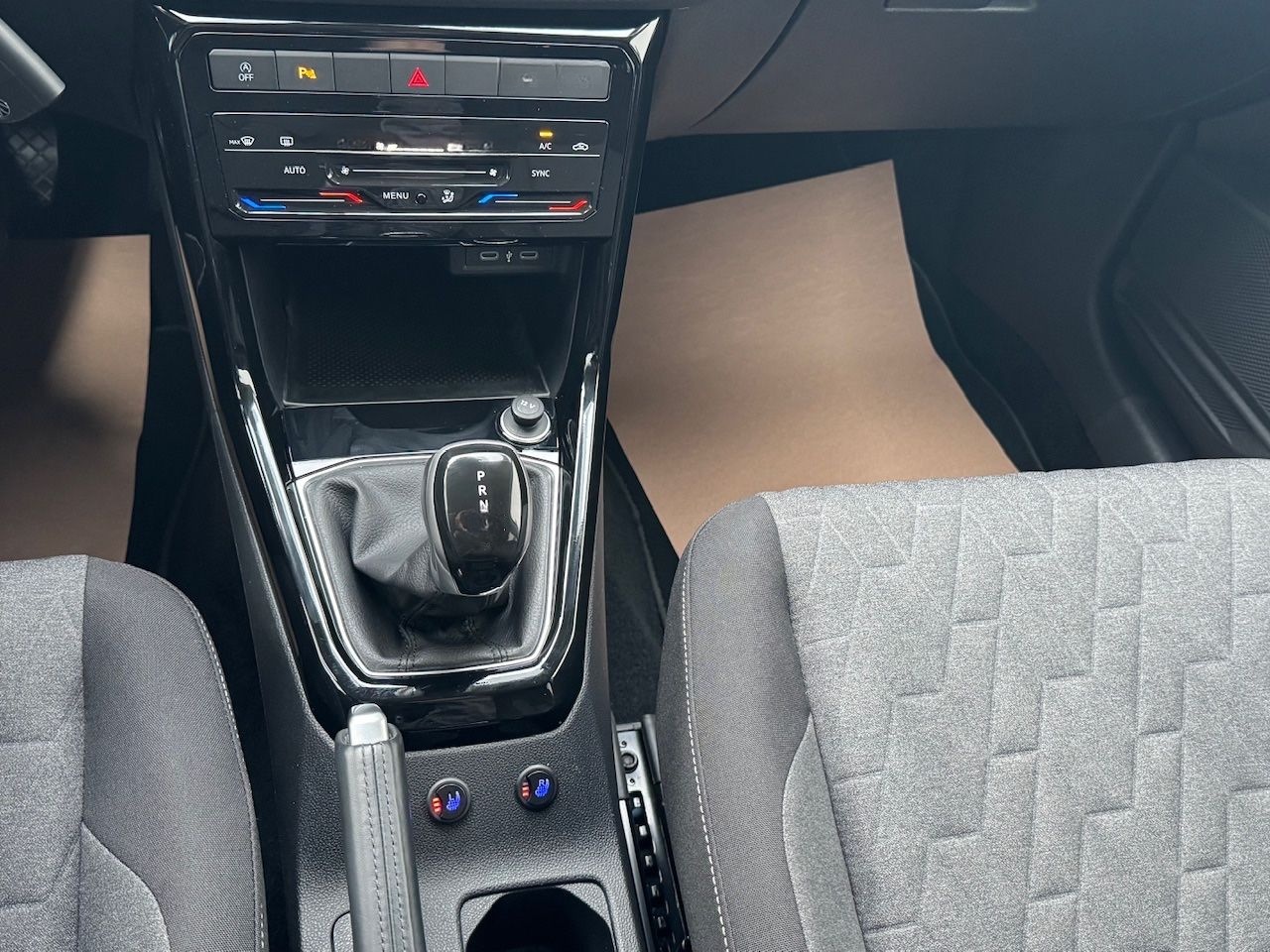 Volkswagen T-Cross 1.0 TSI, CarPlay, DSG, PDC, Klimaa.,Shzg foto 20