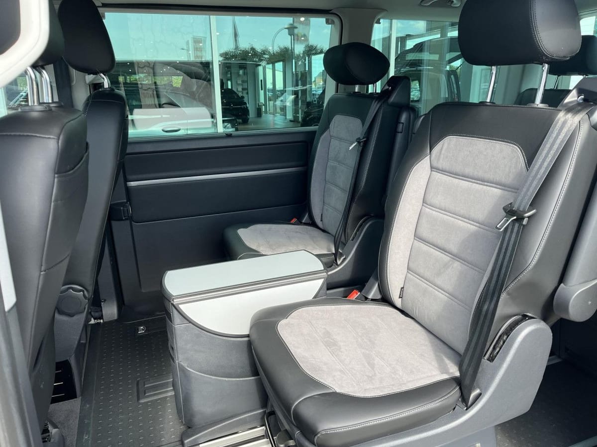 Volkswagen Multivan T6.1 Kurz Highline 2.0 TDI DSG foto 5