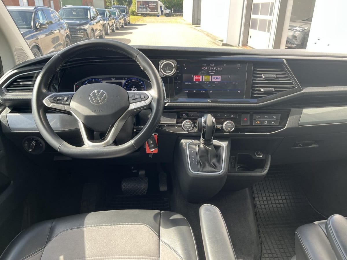 Volkswagen Multivan T6.1 Kurz Highline 2.0 TDI DSG foto 10