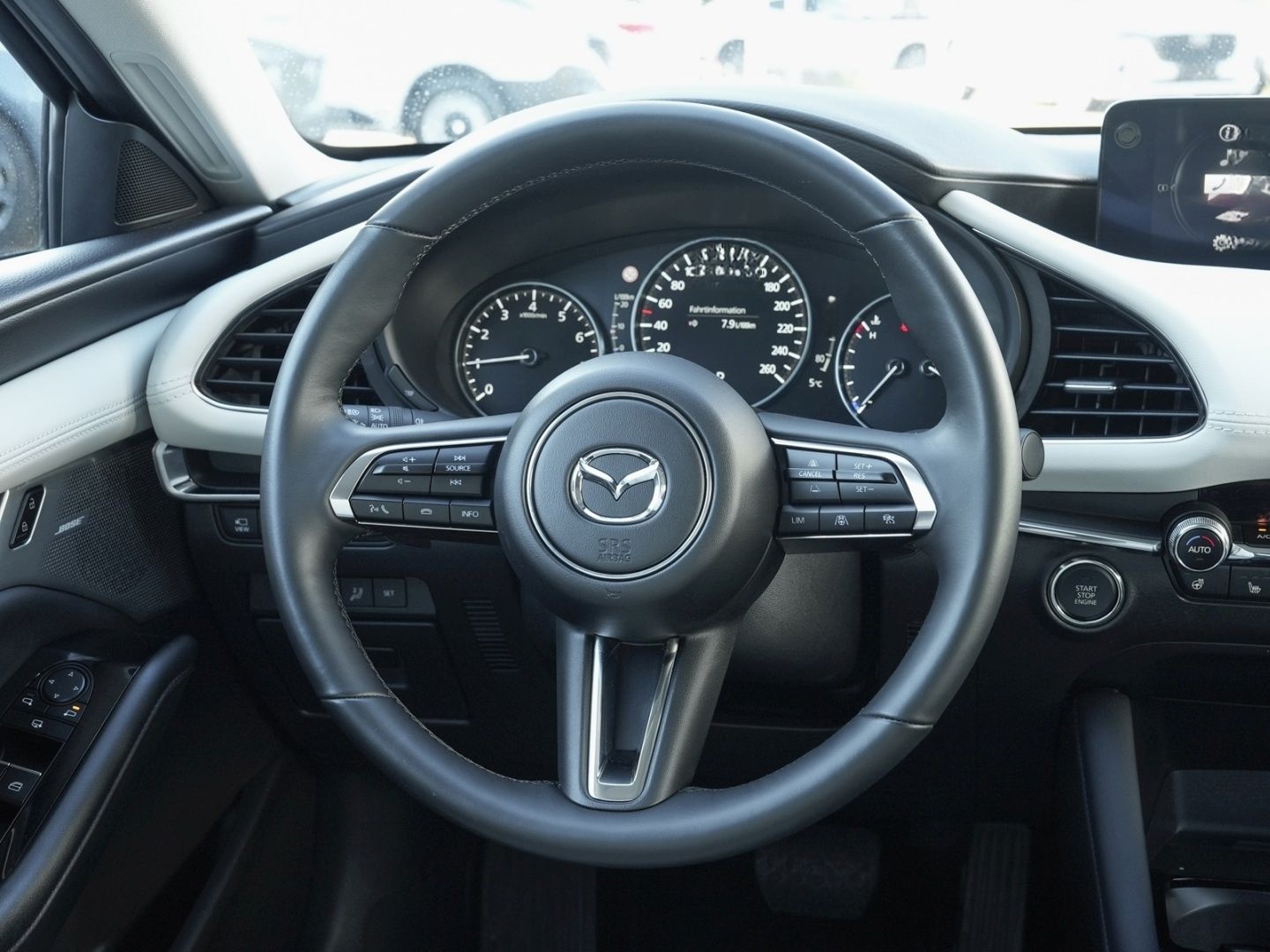 Mazda 3 Exclusiv SKYA.-X M-Hyb.Lim.186PSLEDER+RFK+NAVI foto 13