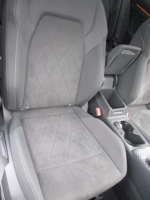 Volkswagen Golf VIII Lim. Style eHybrid+NAV+AHK+ergoFahrers foto 9