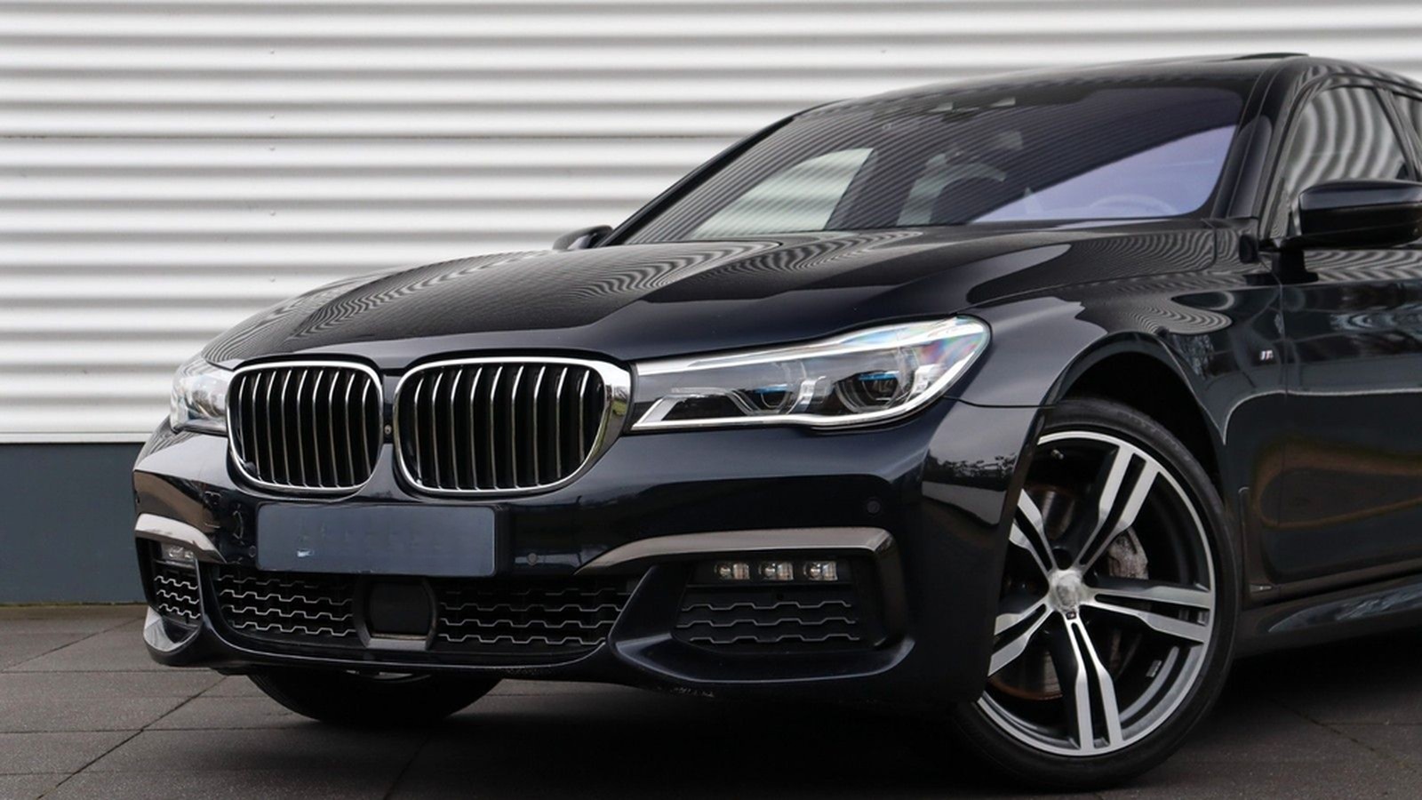 BMW 750i xDrive,B&W,Massage,Standheizung, Laserlight foto 13