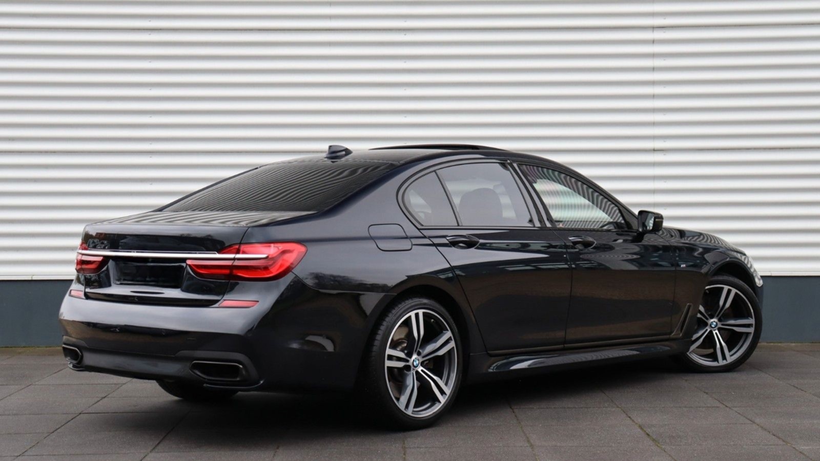 BMW 750i xDrive,B&W,Massage,Standheizung, Laserlight foto 3