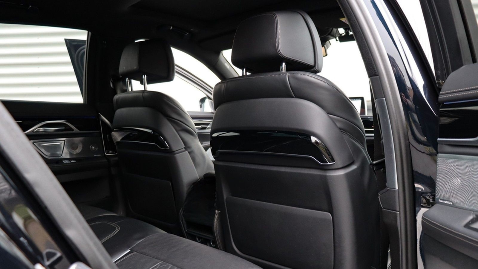 BMW 750i xDrive,B&W,Massage,Standheizung, Laserlight foto 28
