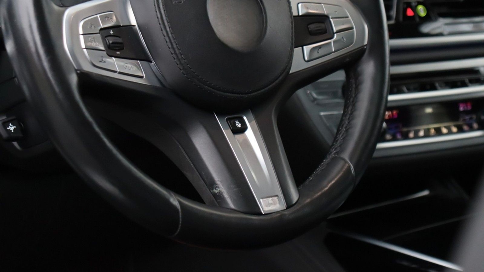 BMW 750i xDrive,B&W,Massage,Standheizung, Laserlight foto 6