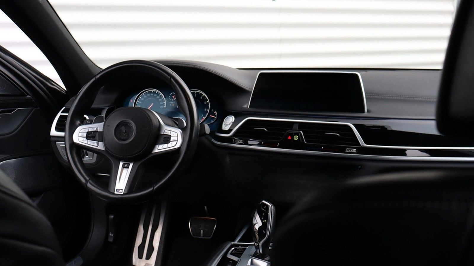 BMW 750i xDrive,B&W,Massage,Standheizung, Laserlight foto 10