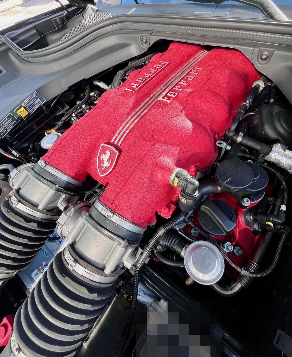 Ferrari 4.3 V8 2+2 Sitzer foto 17