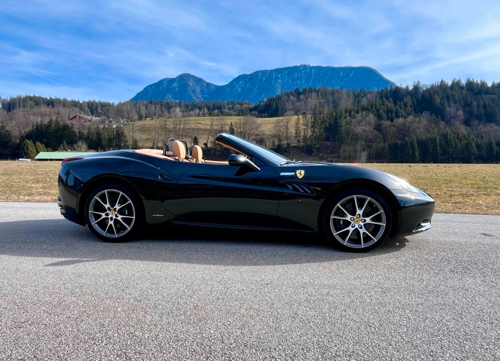 Ferrari 4.3 V8 2+2 Sitzer foto 3