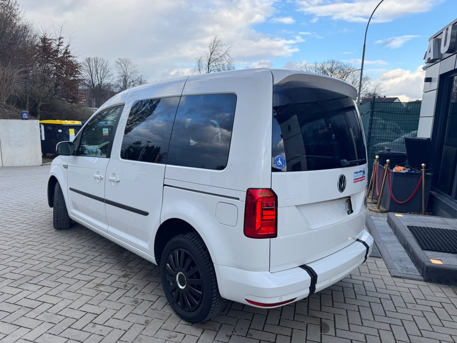 Volkswagen Caddy BMT 1.2 TSI Behindertengerecht-Rampe foto 7