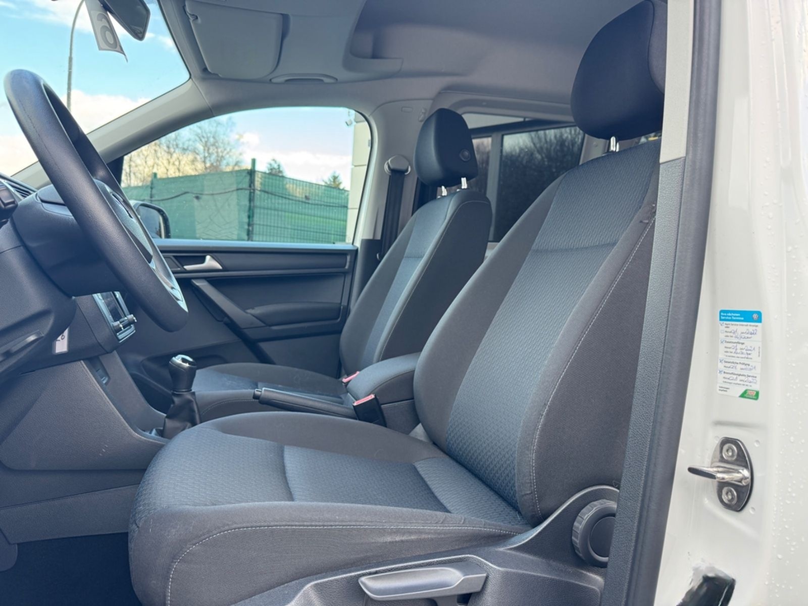 Volkswagen Caddy BMT 1.2 TSI Behindertengerecht-Rampe foto 10