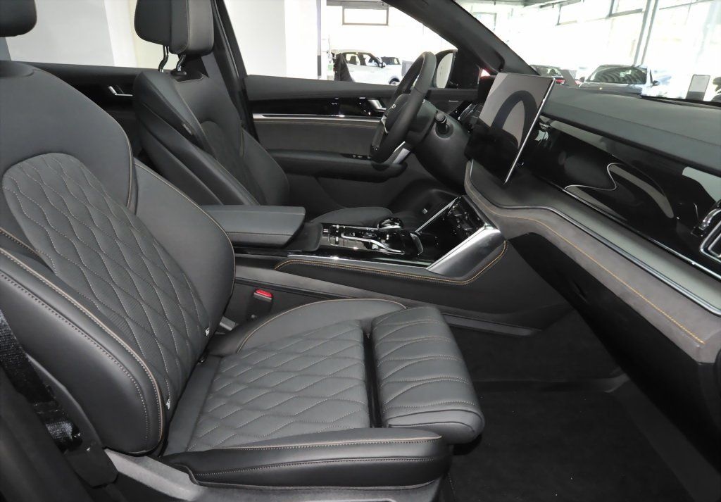 BYD TANG EV AWD 7-Seat Panorama Ambient FACELIFT foto 7