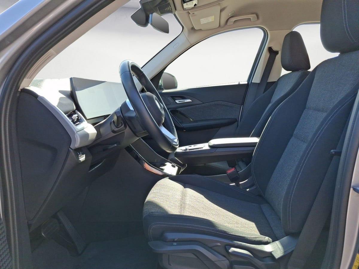 BMW iX1 xDrive30 *Shadow*Navi*LED*PDC*SHZ*DAB* foto 11