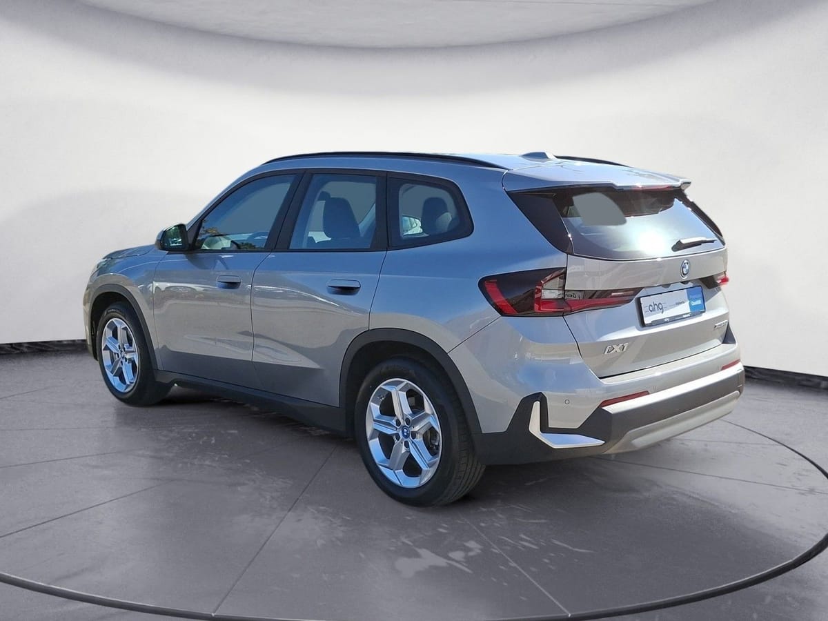 BMW iX1 xDrive30 *Shadow*Navi*LED*PDC*SHZ*DAB* foto 5