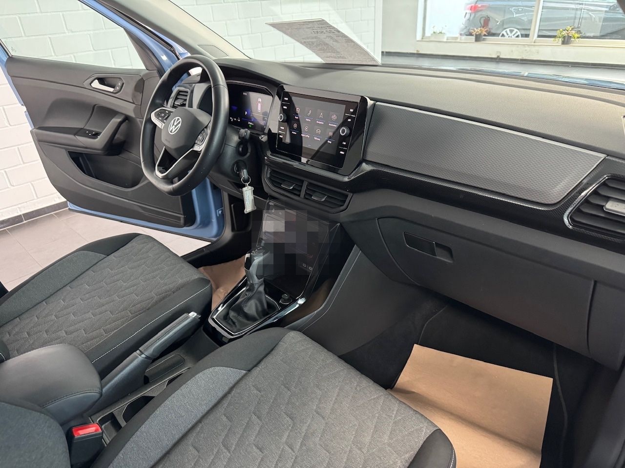 Volkswagen T-Cross 1.0 TSI, CarPlay, DSG Life, PDC, Klimaa. foto 17