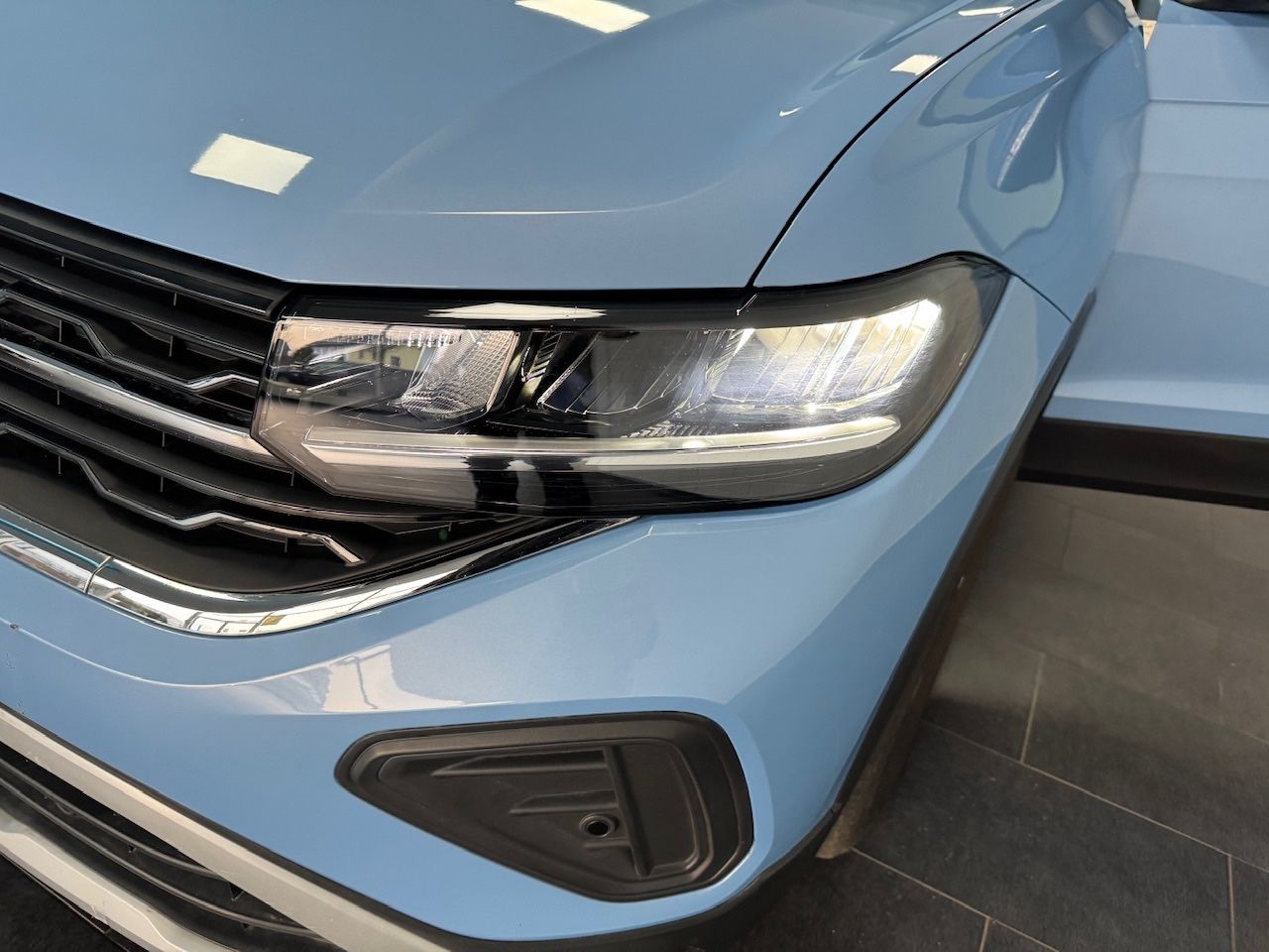Volkswagen T-Cross 1.0 TSI, CarPlay, DSG Life, PDC, Klimaa. foto 19