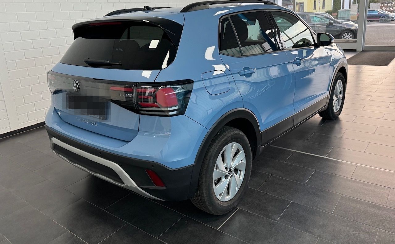 Volkswagen T-Cross 1.0 TSI, CarPlay, DSG Life, PDC, Klimaa. foto 5