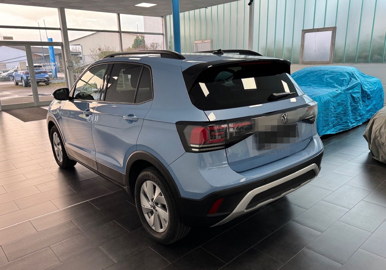 Volkswagen T-Cross 1.0 TSI, CarPlay, DSG Life, PDC, Klimaa. foto 6