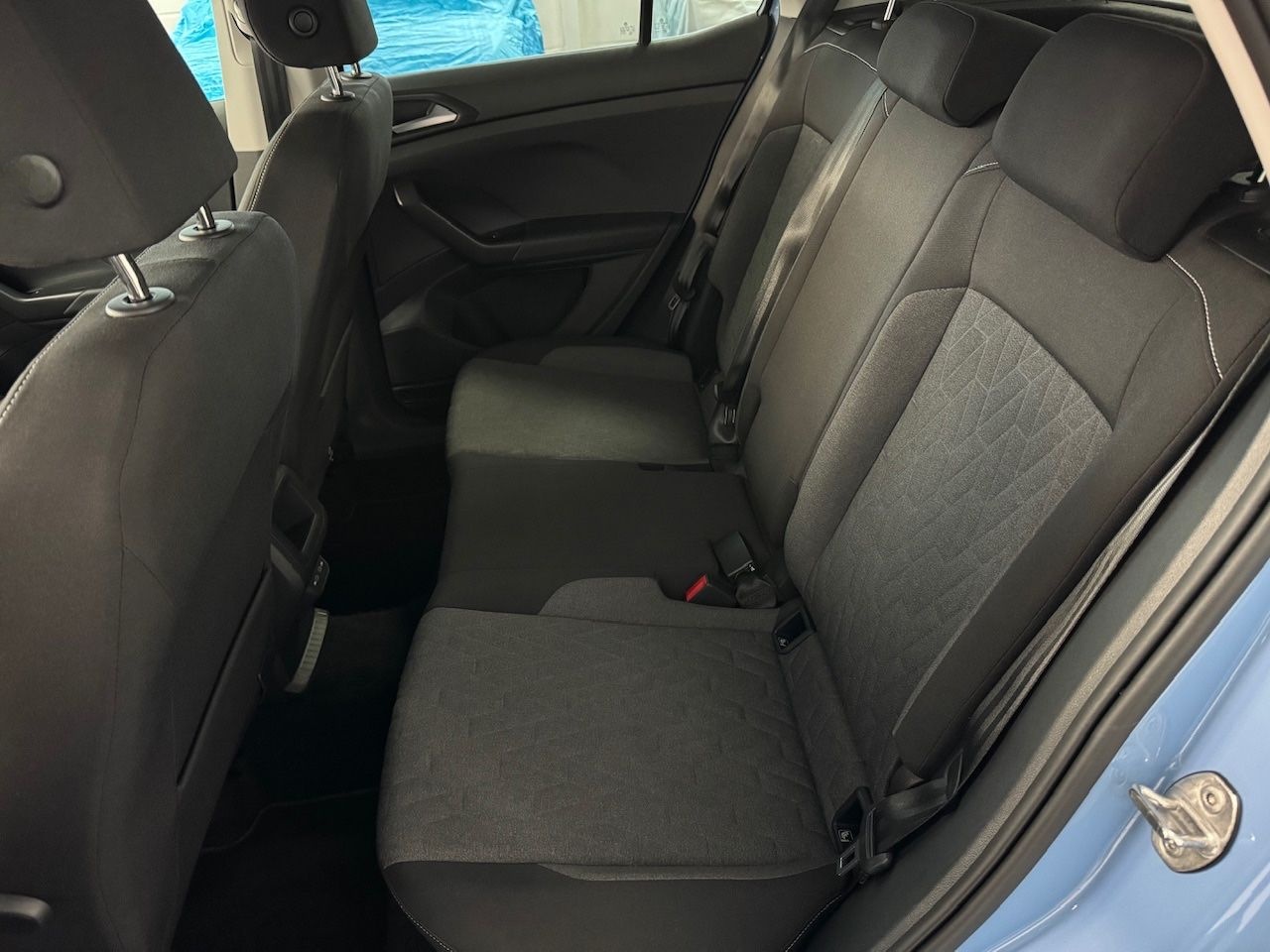 Volkswagen T-Cross 1.0 TSI, CarPlay, DSG Life, PDC, Klimaa. foto 10