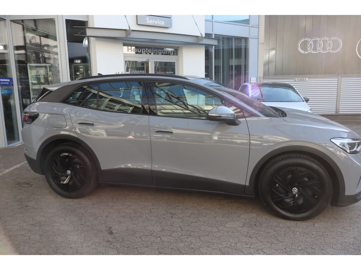 Volkswagen ID.4 210 kW mit Infotainment-Paket Pro electric foto 2
