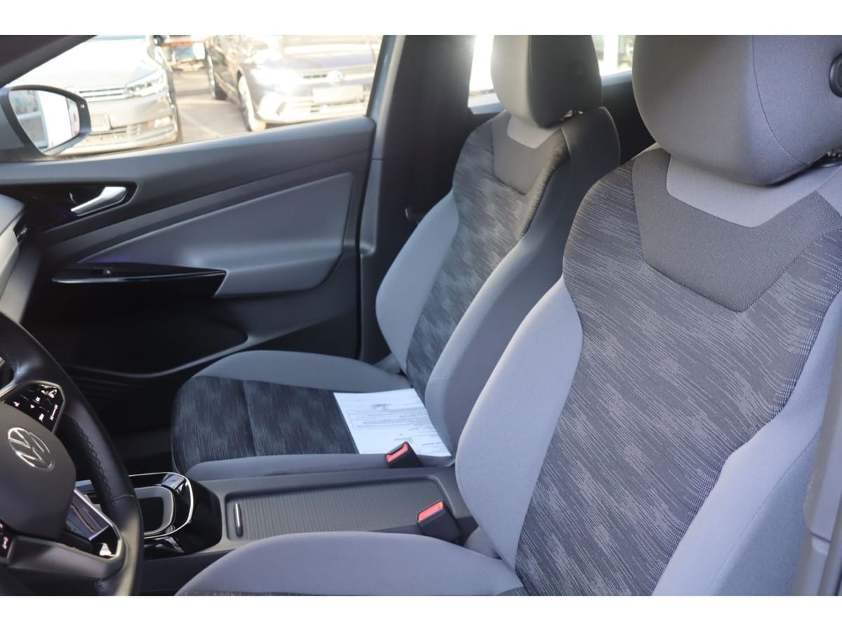 Volkswagen ID.4 210 kW mit Infotainment-Paket Pro electric foto 19