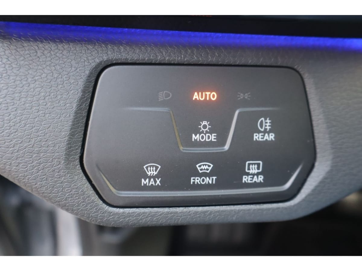 Volkswagen ID.4 210 kW mit Infotainment-Paket Pro electric foto 21