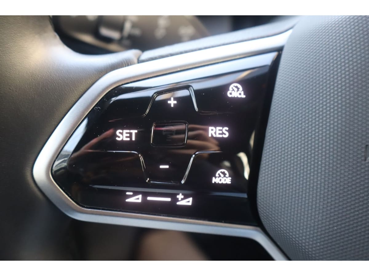 Volkswagen ID.4 210 kW mit Infotainment-Paket Pro electric foto 23