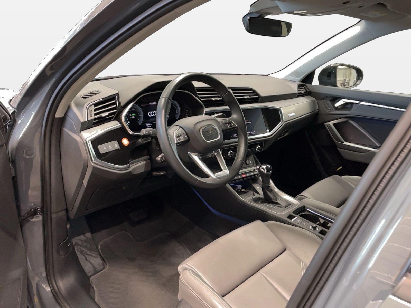 Audi Q3 45 TFSI e S tronic 360 SpurH el.Heck KeyLess foto 6