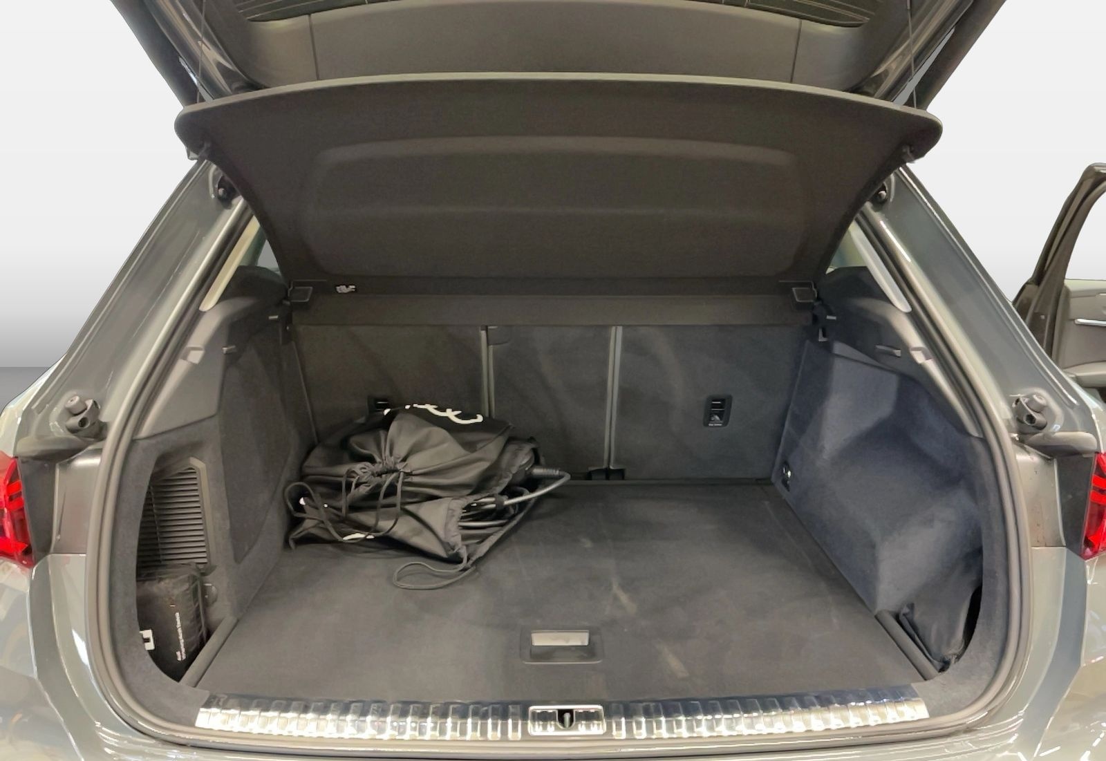 Audi Q3 45 TFSI e S tronic 360 SpurH el.Heck KeyLess foto 10