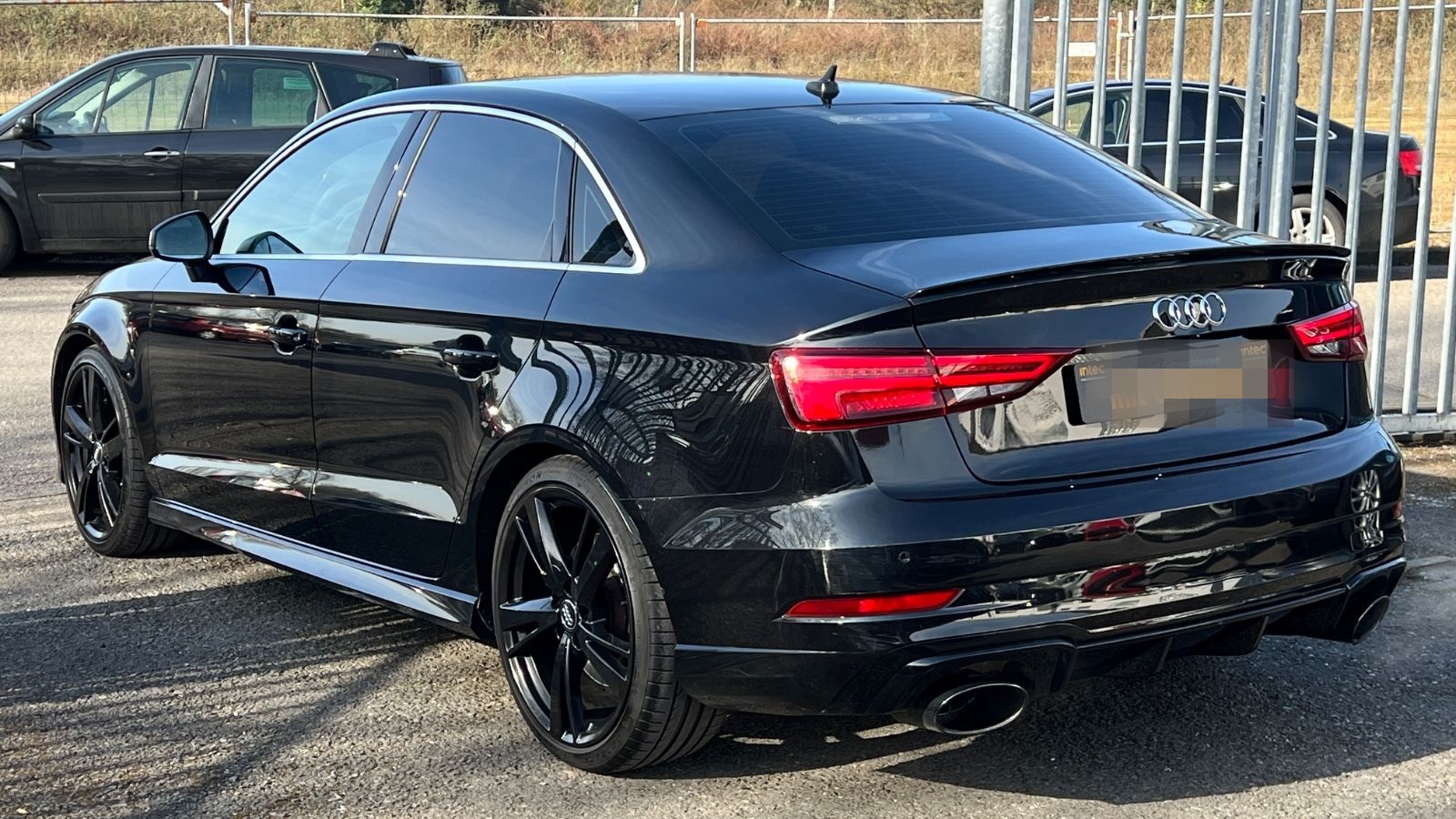 Audi RS3 2.5 TFSI QUATTRO LIMOUSINE NAVI MATRIX LED foto 2