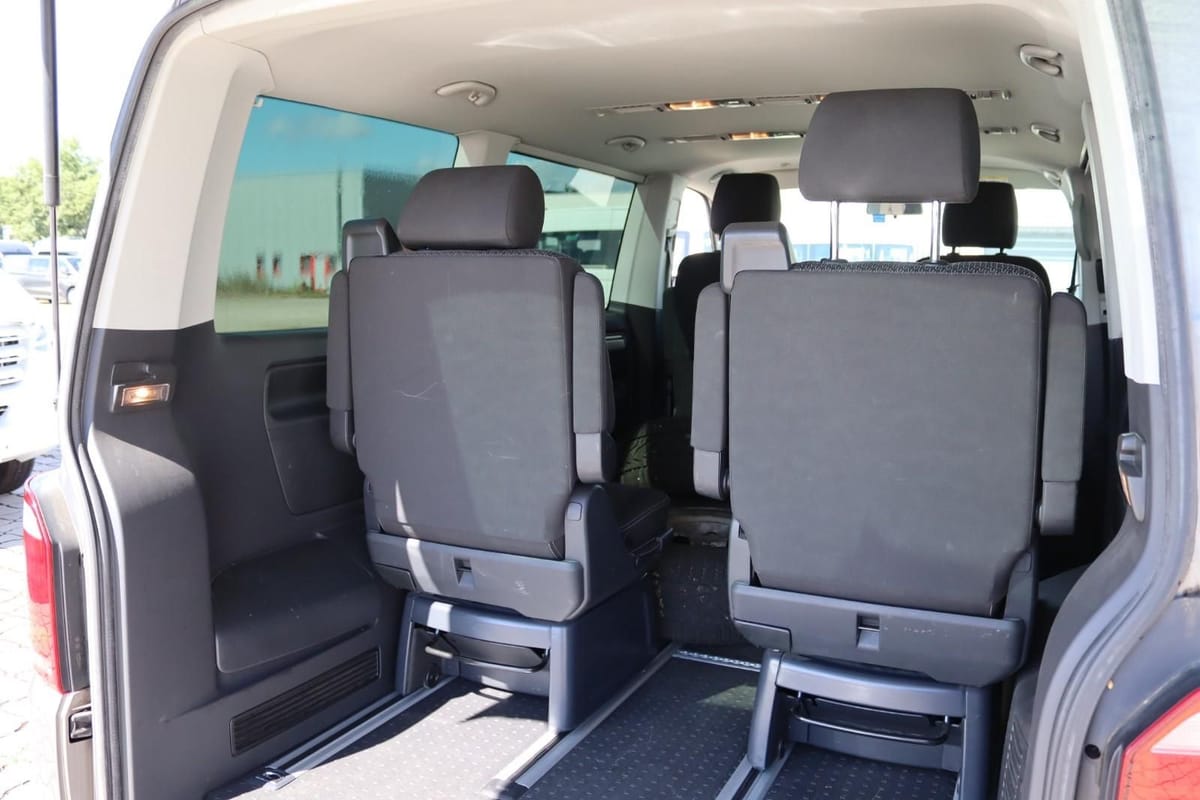 Volkswagen T6 Multivan Trendline BEHINDERTENGERECHT LIFT foto 11
