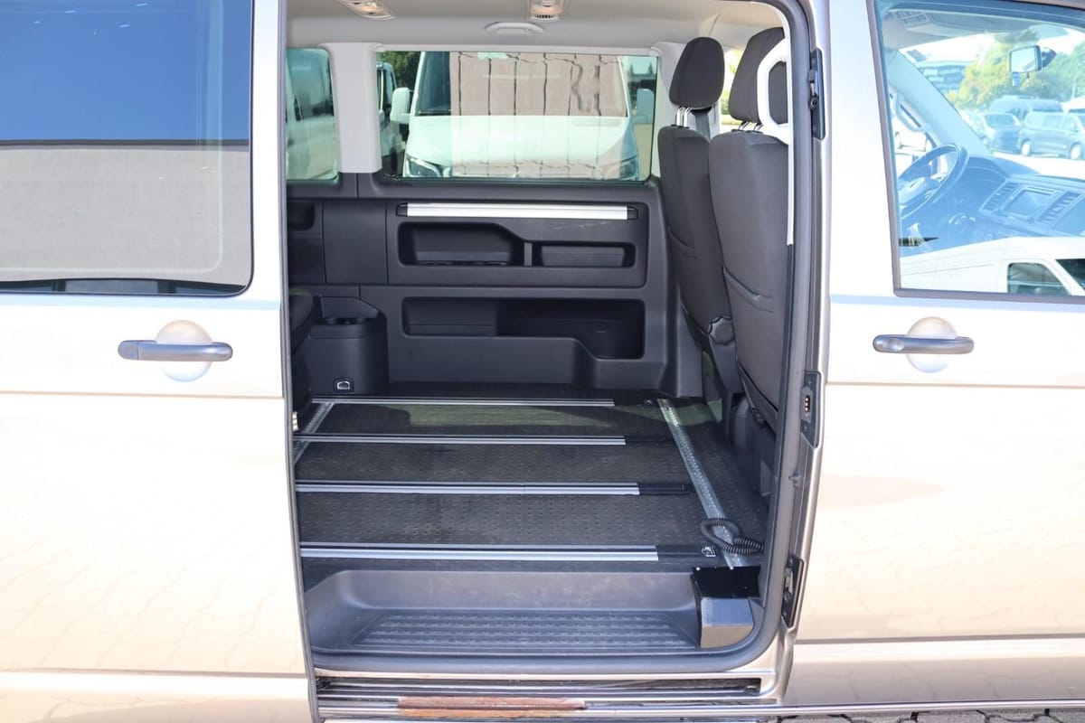 Volkswagen T6 Multivan Trendline BEHINDERTENGERECHT LIFT foto 15
